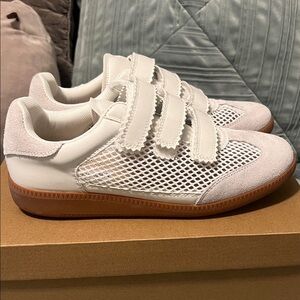 Steve Madden Momentum Sneakers
